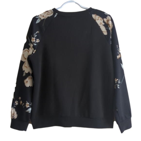Black Floral Crewneck - Picture 2 of 4